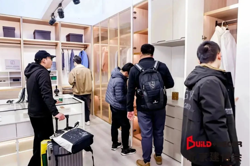 2024北京建博会开幕:全品类定制+全链路打通领航家居建材新时(图2)