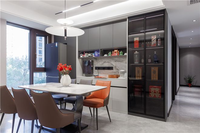 荣耀绽放!第九届中品榜2024年设计师推荐十大品牌震撼揭晓(图3)