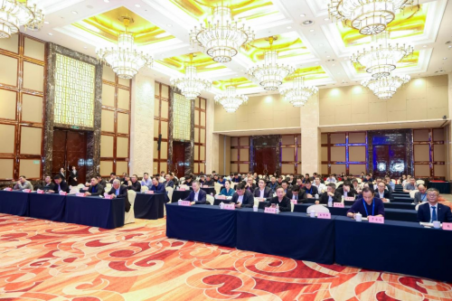 大王椰荣获“十大生态板品牌”、“优秀板材制造企业”称号(图2)