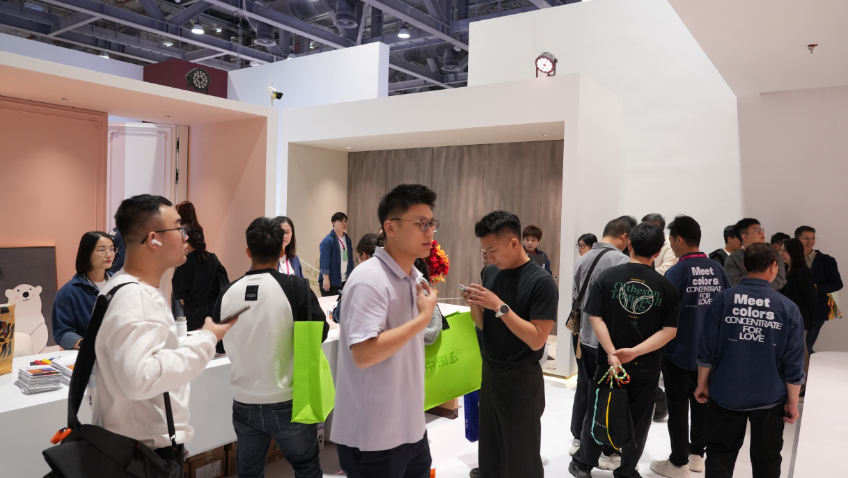 Bwin必赢室内门新潮流宝藏品牌ZMKM芝麻开门在2024广州设计周上大放异彩(图3)