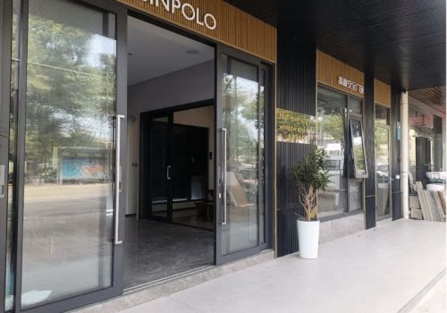 旗舰店社区体验店齐齐火热开业！圣堡罗成2024门窗加盟热门(图2)