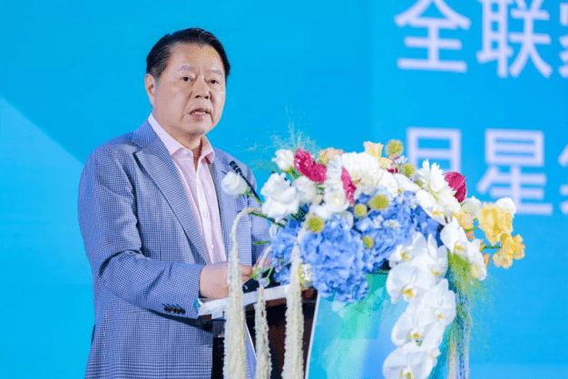 致敬高定十年共筑行业未来：万福仓之夜——致敬高定十年·第十届CCSA家居风尚大典暨2025G20+颁奖礼、喜马拉雅·设计之巅颁奖礼盛大举行(图2)