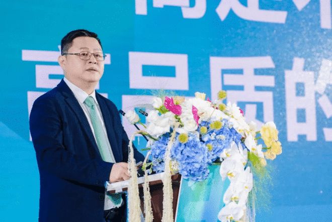 致敬高定十年共筑行业未来：万福仓之夜——致敬高定十年·第十届CCSA家居风尚大典暨2025G20+颁奖礼、喜马拉雅·设计之巅颁奖礼盛大举行(图4)
