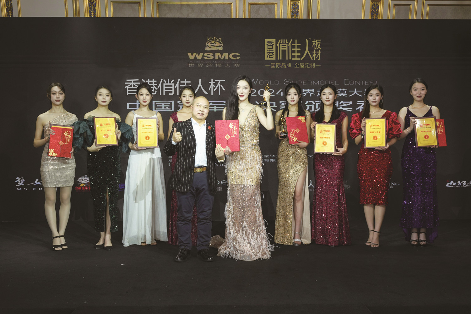Bwin必赢中国板材集团俏佳人板材成为世界超模大赛供应商！荣耀加冕(图3)