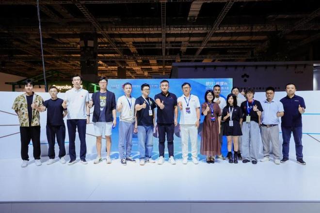 必赢国际破局新增长!中国家博会(上海)联合红星美凯龙重磅发布新零售馆(图2)