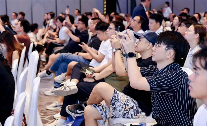 全球定制网CEO刘宏：零库存、高溢价、零关税POD赛道迎来“增量爆发期”(图7)