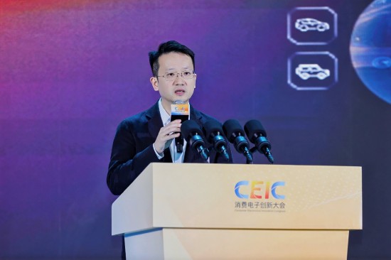 荣耀郭锐：构筑全球化AI终端生态加速端侧必赢国际AI消费级落地