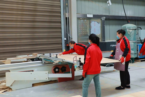 必赢国际双牌竹产业再添“智造”新品轻质竹铝免漆板填补高端空白(图4)