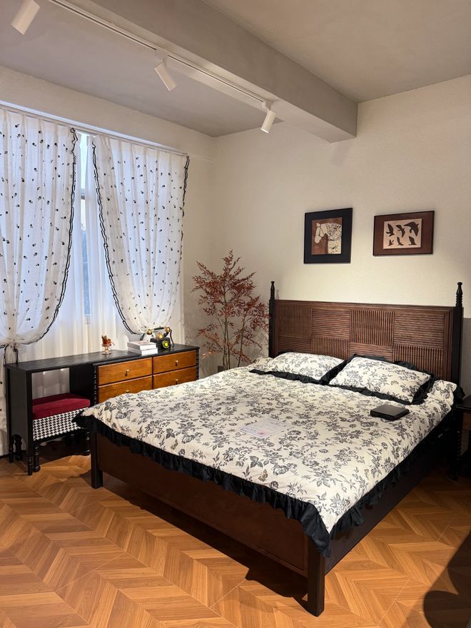 必赢中古风家具走红背后：江西南康产业集群的品质突围之路